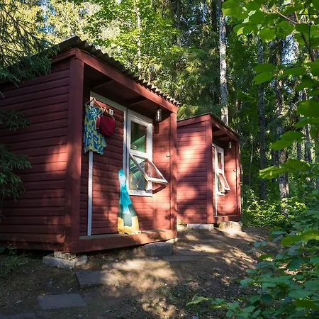 Holstre-polli Holiday Centre